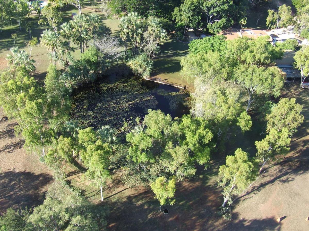 Territory Manor Motel & Caravan Park Mataranka Exterior photo