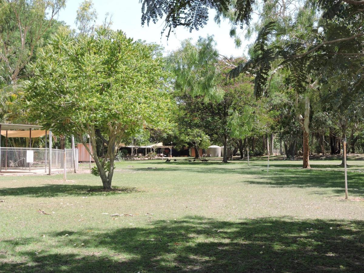 Territory Manor Motel & Caravan Park Mataranka Exterior photo